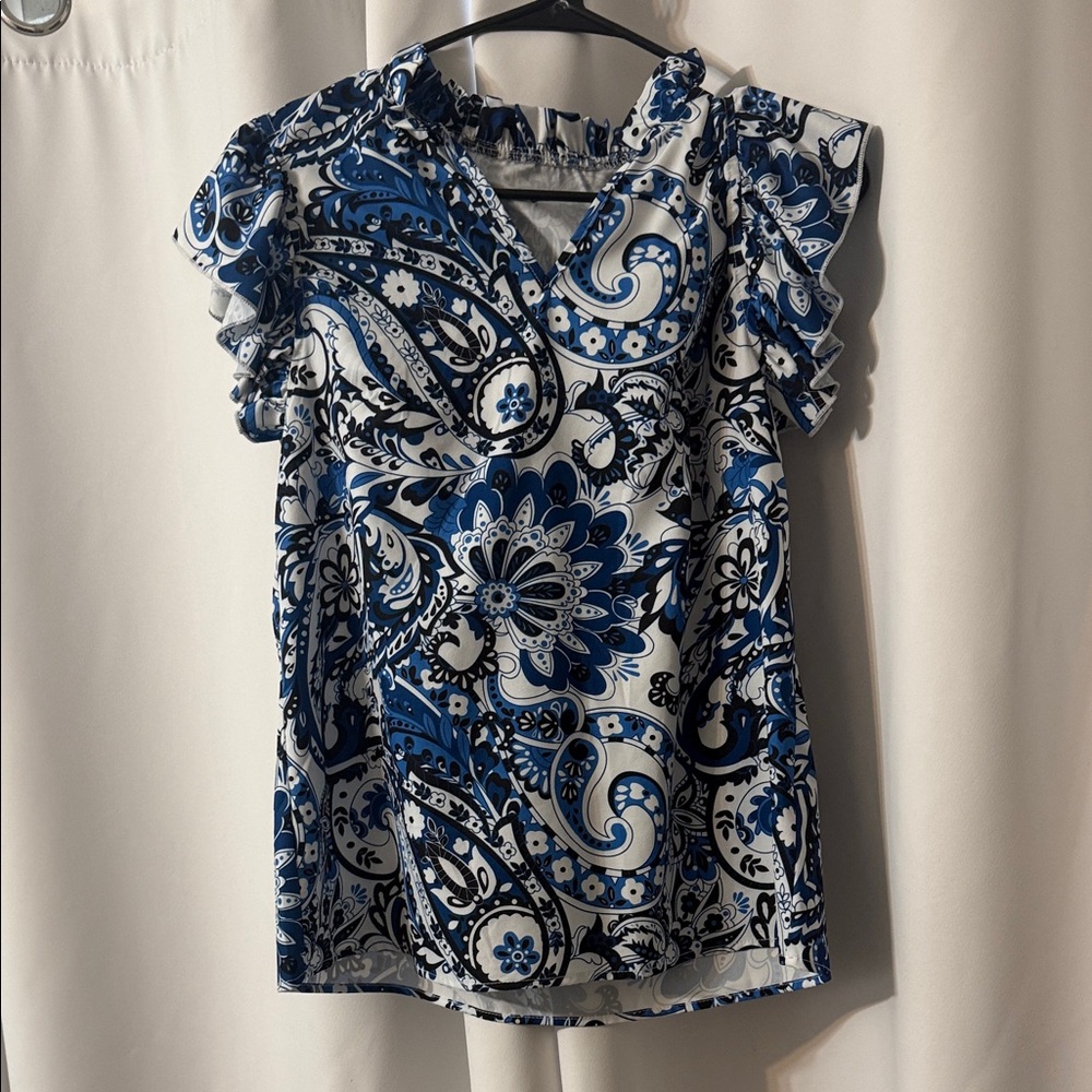 Blue and White Paisley Ruffle Sleeve Top stock show shirt never